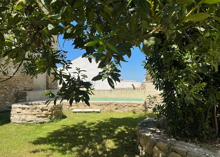 Casa Con Jardin Y Piscina En Córdoba