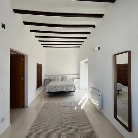 Casa Con Jardin Y Piscina En