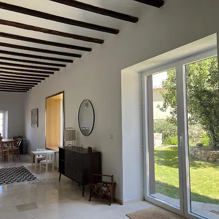 Casa Con Jardin Y Piscina En * Córdoba