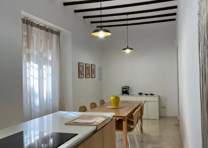 Casa Con Jardin Y Piscina En بيت للعطل *