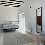 Casa Con Jardin Y Piscina En
