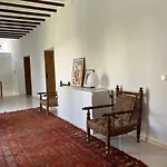 Casa Con Jardin Y Piscina En