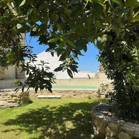 Casa Con Jardin Y Piscina En Cordoba