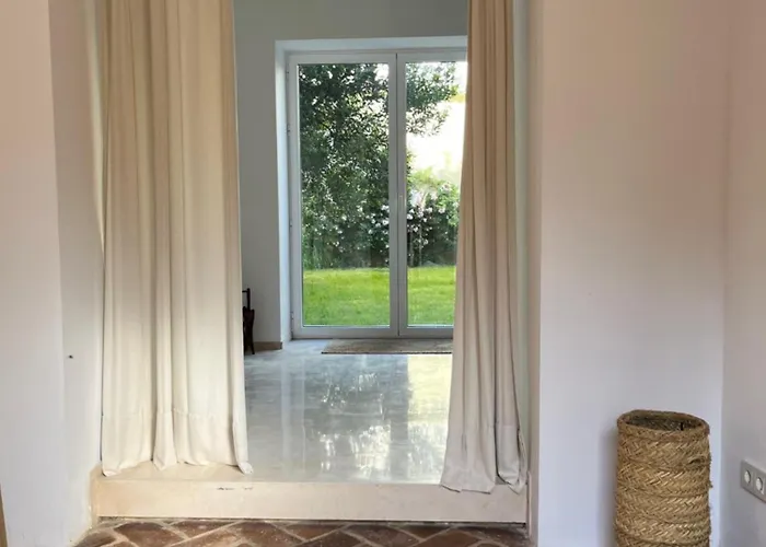 Casa Con Jardín Y Piscina En Сasa de vacaciones *